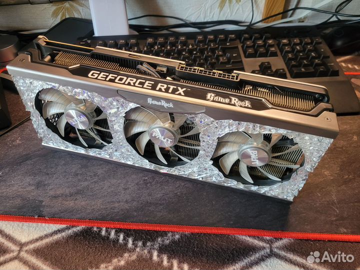 Видеокарта RTX 3080