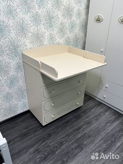 Комод с пеленальным столиком