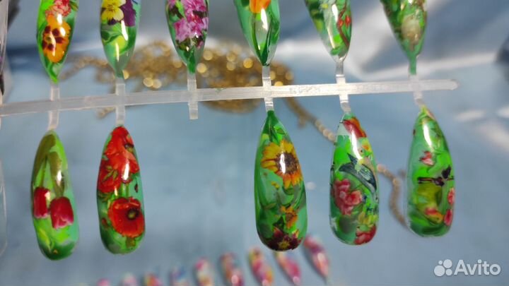 Новогодний маникюр накладные ногти на новый год