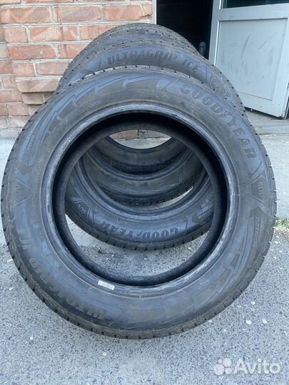 Goodyear UltraGrip Ice SUV Gen-1 225/60 R18