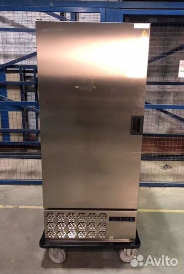 Холодильный шкаф Moduline hсt132E (новый, колеса)