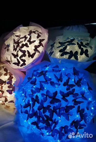 Букеты из бабочек светящиеся