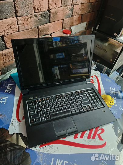 Ноутбук lenovo b560