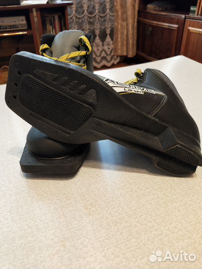 Лыжные ботинки детские 34