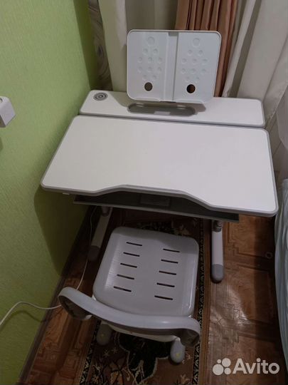 Растущая парта и стул