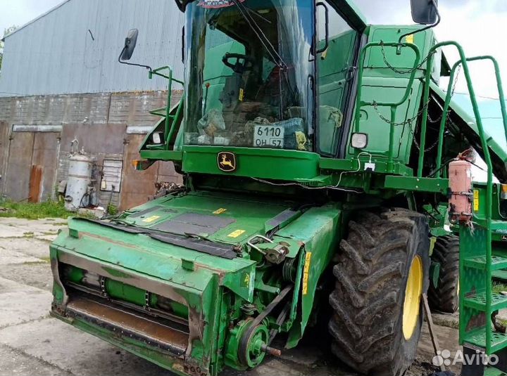 В разборе сельхозтехника John Deere