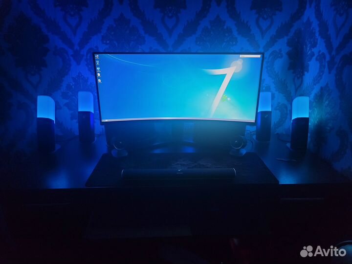 Светодиодная ambient подсветка Philips AmBX