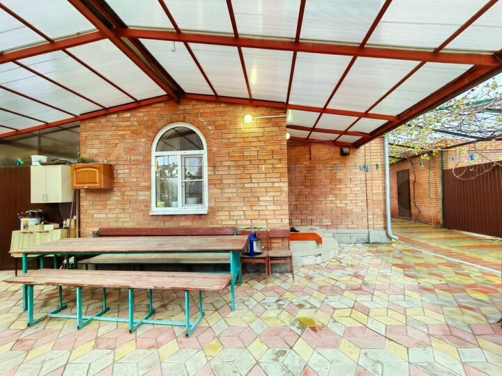 Дом 172 м² на участке 5 сот.