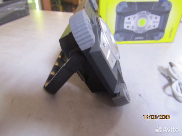 Светодиодный фонарь-прожектор Perfeo 