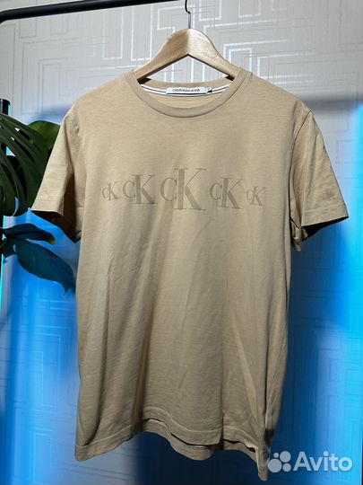 Футболка Calvin Klein