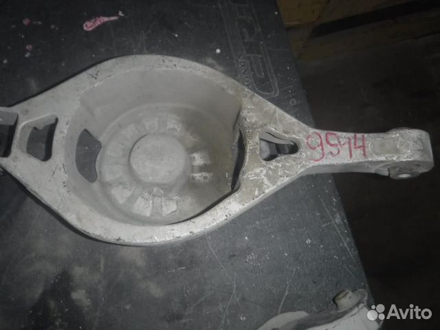 Рычаг зад. нижний поперечный №2 Nis/ Skyline,Stagea/ V35,HV35,PV35,M35,HM35,NM35/ под пружину/ к.т.№