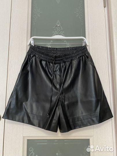 Шорты женские кожаные