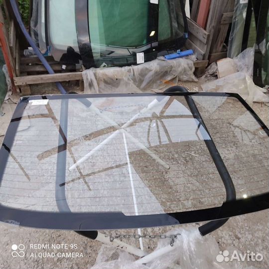 Заднее стекло на Volkswagen Polo sedan 2009-2020