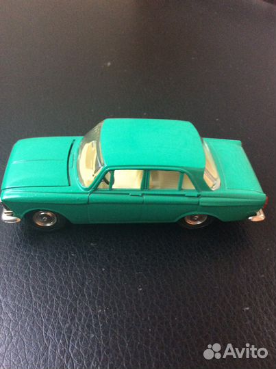 Модель автомобиля Москвич-408 СССР