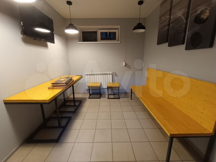 Свободного назначения, 215 м²