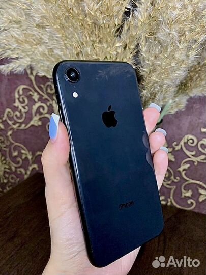 iPhone Xr, 64 ГБ
