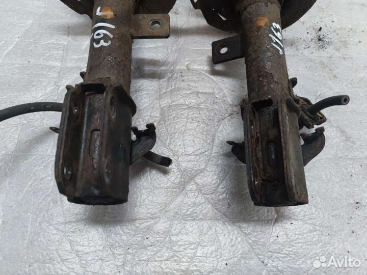 Передние стойки в сборе Nissan note