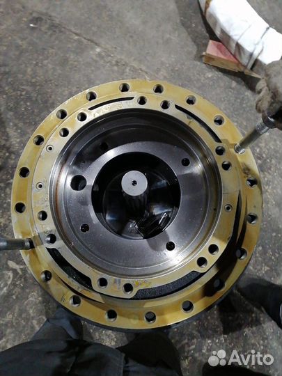 Редуктор хода doosan DH300