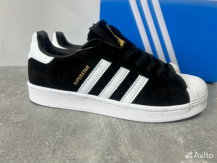 Adidas superstar black white