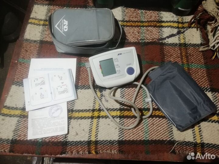 Тонометр аnd UA-777