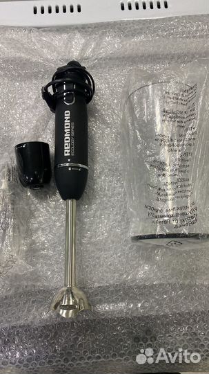 Погружной блендер redmond RHB-2923