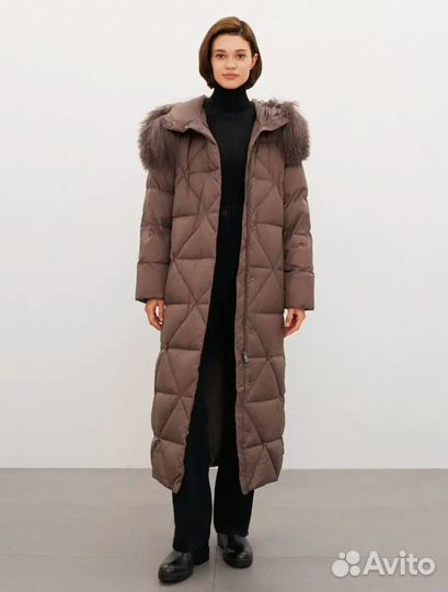 Пуховик женский длинный с капюшоном 42/44