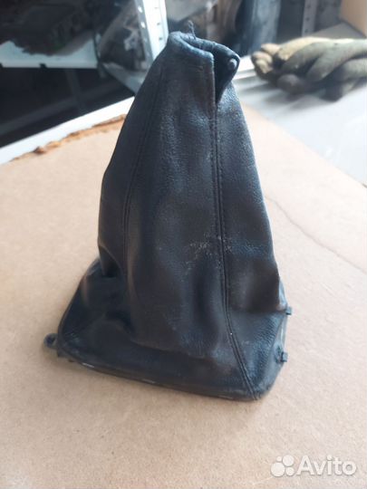 Кожух кулисы кпп Kia Spectra