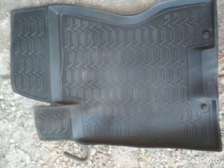 Коврики в nissan x-trail