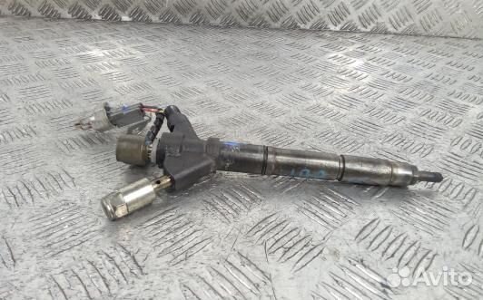 Форсунка дизельная toyota corolla verso 2 (HBR15AL