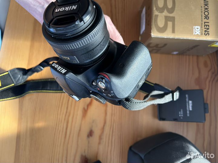 Зеркальный фотоаппарат Nikon D3300