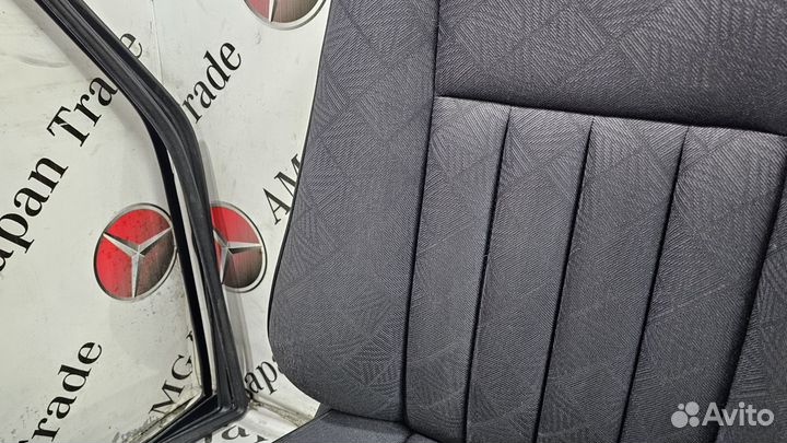 Салон в сборе на Mercedes-Benz W124 E