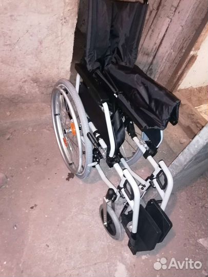 Инвалидная коляска с ручным приводом