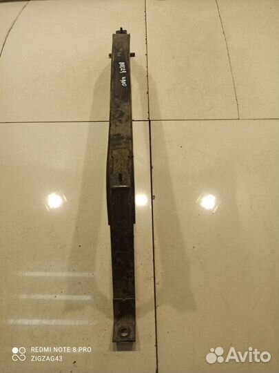 Крепление топливного бака (Kia K900 II)