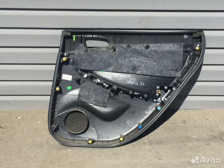 Обшивка двери задняя левая Hyundai Solaris sedan 1