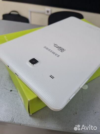 Планшет Samsung Galaxy TAB E 9.6 1.5/8