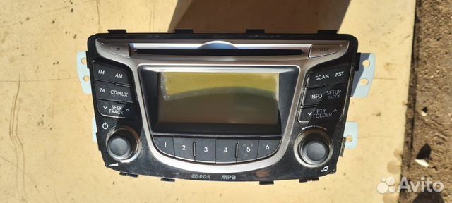 Магнитола Hyundai Solaris 1
