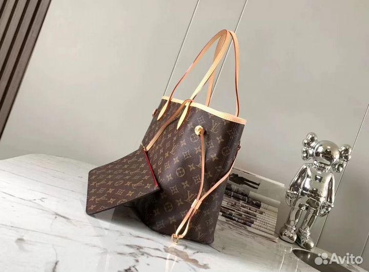 Сумка Louis Vuitton Neverfull MM