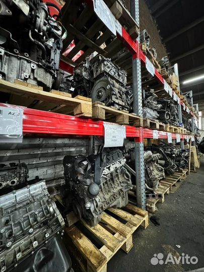 Распорка панели радиатора правая верхняя VW Tiguan