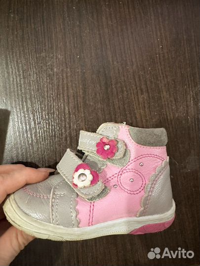 Ботинки для девочки 21 размер. фирма Котофей