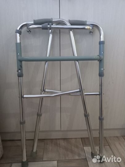 Ходунки для взрослых инвалидов