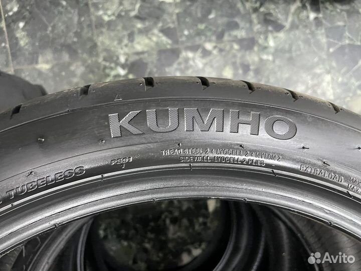 Kumho Ecsta PS91 245/40 R19 и 275/35 R19 98Y