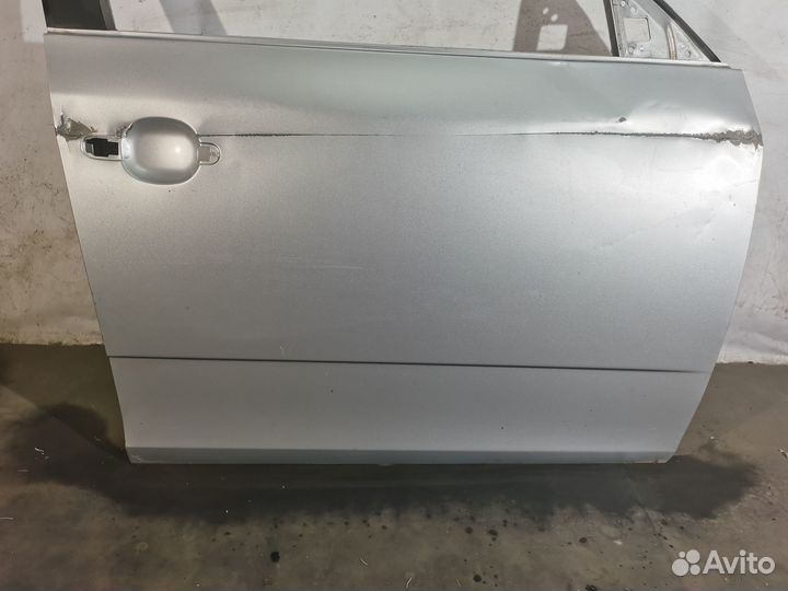 Skoda Fabia 2 2007-2014 дверь передняя правая