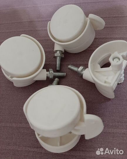 Колёсики поворотные для мебели