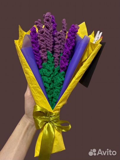 Вязаный букет лаванды