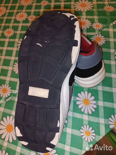 Кроссовки детские