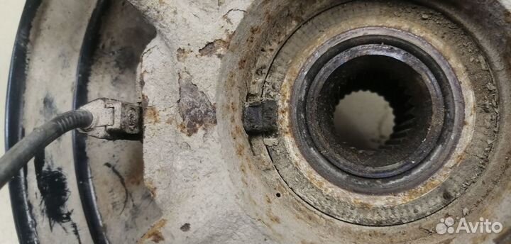 Кулак поворотный передний правый Duster 2012