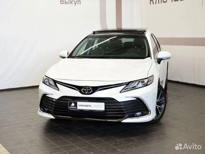 Toyota Camry 2.5 AT, 2023