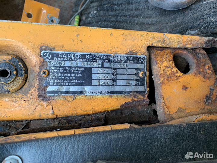 Mercedes-Benz 809, 1980