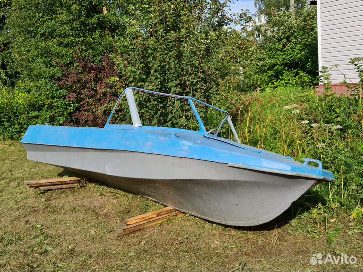 Лодка Обь М
