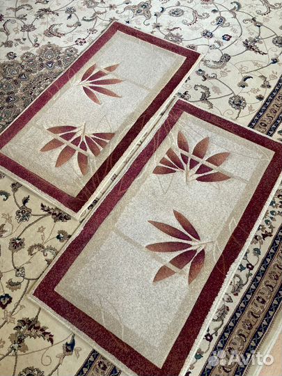 Прикроватные коврики Б/У